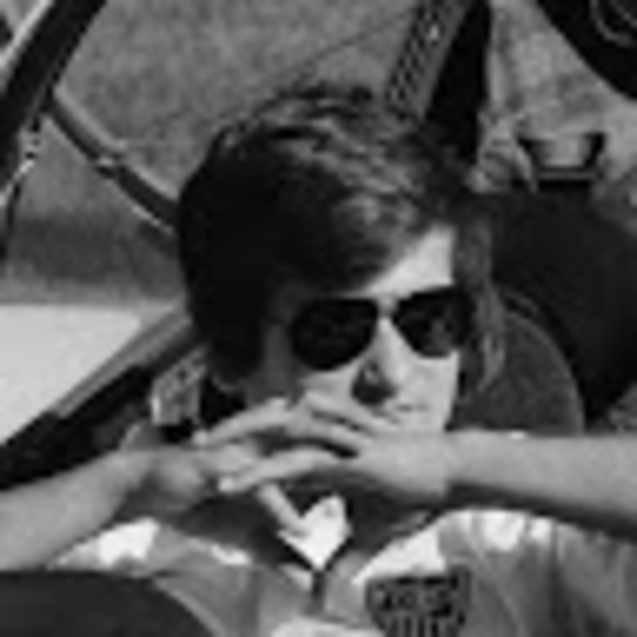 Meet your Posher, Robbie - Picture 1 of 1